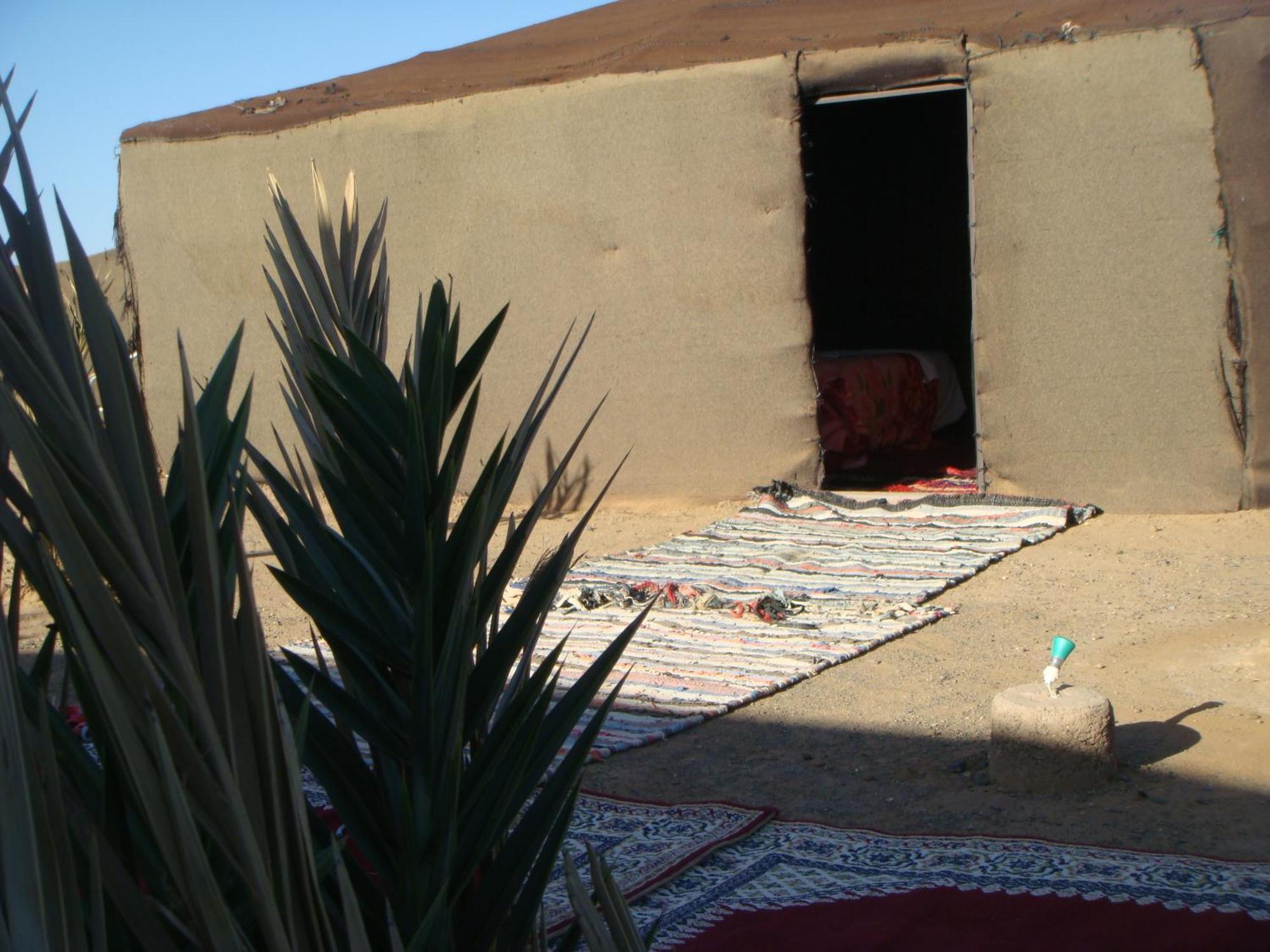 Bivouac La Fibule Des Dunes Merzouga Exterior foto